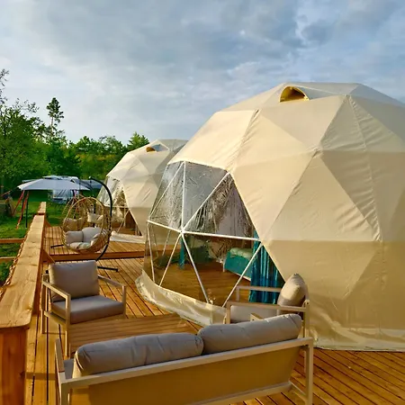 Glamping Trhovky 豪华帐篷 *
