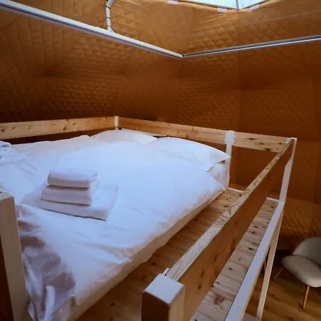 Glamping Trhovky 豪华帐篷