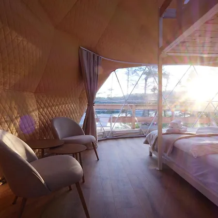 Glamping Trhovky 豪华帐篷 Milesov (Pribram)