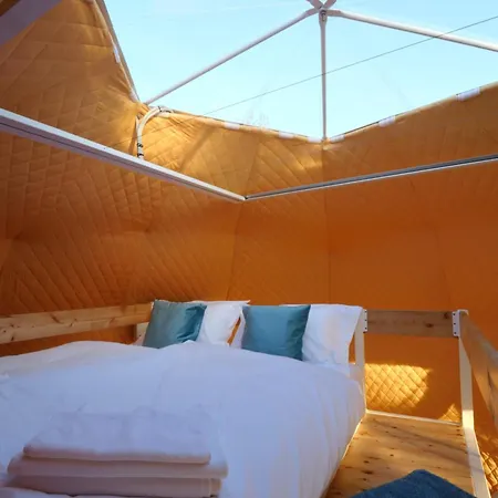 Glamping Trhovky 豪华帐篷