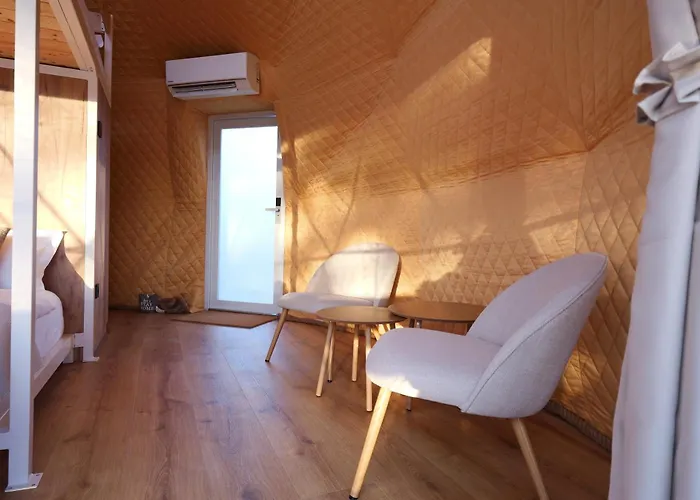 Glamping Trhovky *