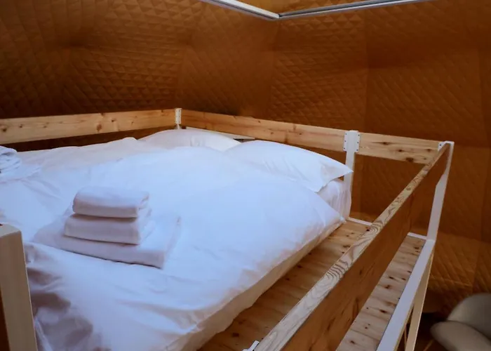 Glamping Trhovky Luxury tent