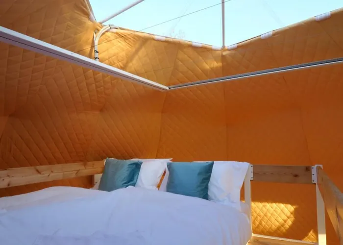 Glamping Trhovky Luxury tent