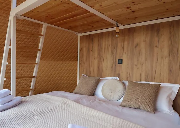 Glamping Trhovky Luxury tent Milesov (Pribram)